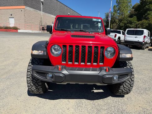 Used 2021 Jeep Gladiator Mojave w/ Trailer Tow Package AWD/4WD image 8
