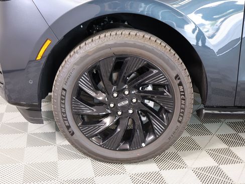 New 2025 Lincoln Navigator Reserve w/ Jet Appearance Package AWD/4WD image 20