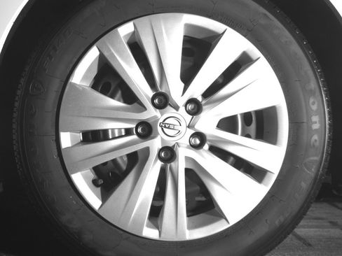 Used 2025 Nissan Sentra S image 12