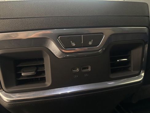 Certified 2023 Chevrolet Silverado 1500 High Country w/ High Country Premium Package image 18