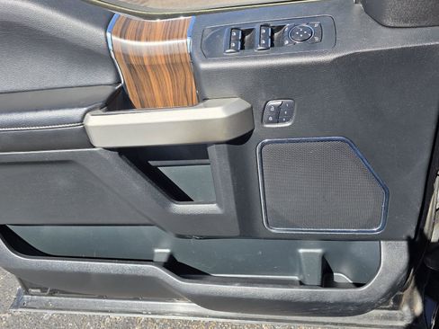 Used 2015 Ford F150 Lariat w/ FX4 Off-Road Package image 11