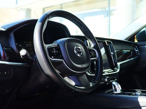 Used 2018 Volvo S90 T8 Momentum w/ Convenience Package image 41
