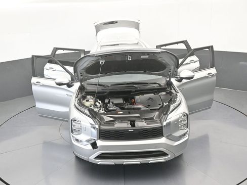 New 2025 Mitsubishi Outlander SEL image 81