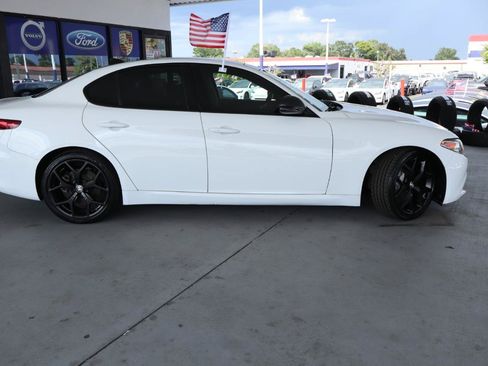 Used 2021 Alfa Romeo Giulia Ti w/ Nero Edizione RWD image 6