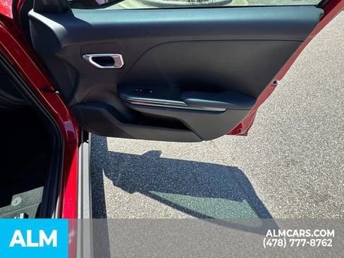 Used 2025 Kia K4 FWD image 15