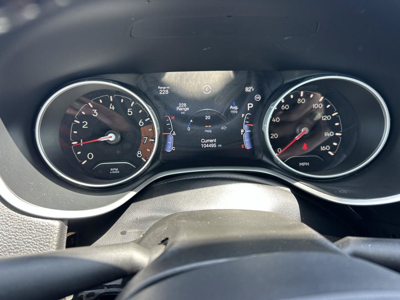 Used 2018 Jeep Compass Latitude w/ Popular Equipment Group FWD image 5