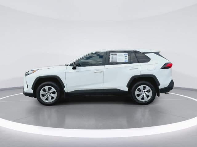 Used 2023 Toyota RAV4 LE FWD image 5