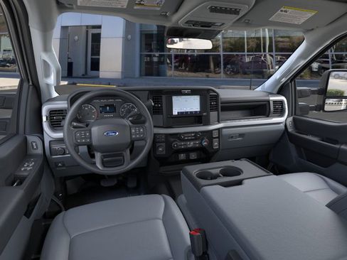 New 2025 Ford F550 2WD Crew Cab image 10