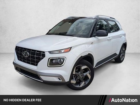 Used 2023 Hyundai Venue Limited FWD image 1
