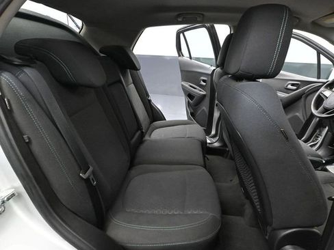 Used 2016 Chevrolet Trax LS image 34