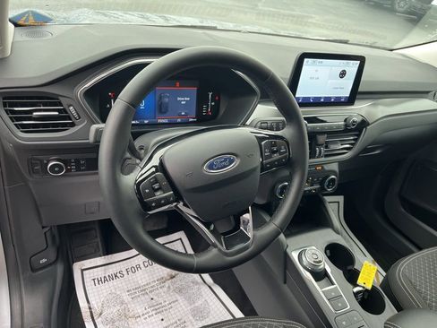 Used 2023 Ford Escape Active w/ Cold Weather Package image 10