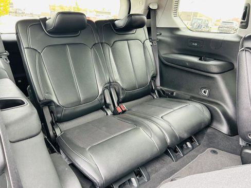 Used 2022 Jeep Grand Cherokee L Limited w/ Luxury Tech Group II image 37