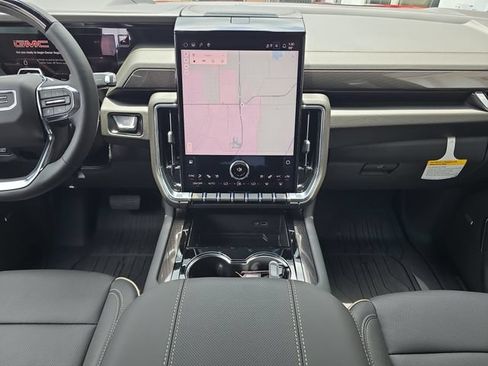 New 2026 GMC Yukon XL Elevation w/ Elevation Premium Package AWD/4WD image 13