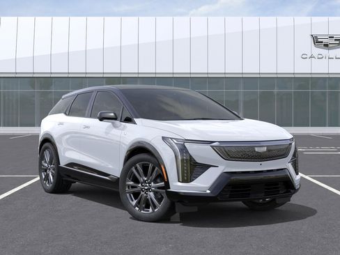 New 2026 Cadillac Optiq Sport 2 w/ LPO, Floor Liner Package AWD/4WD image 37