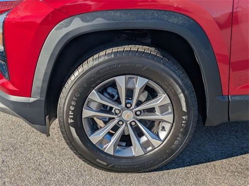 New 2026 Chevrolet Equinox LT w/ Convenience Package II image 8