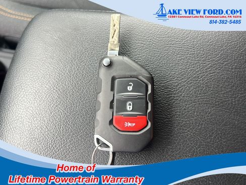 Used 2025 Jeep Wrangler Sport AWD/4WD image 38