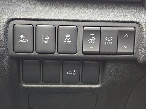 New 2025 Mitsubishi Eclipse Cross SEL image 21