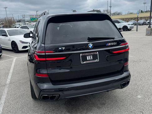 Used 2024 BMW X7 M60i image 8