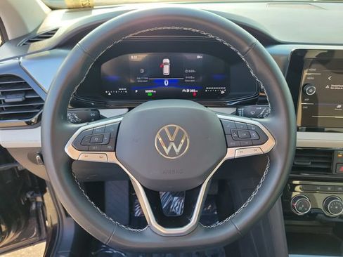 Certified 2025 Volkswagen Taos S FWD image 16