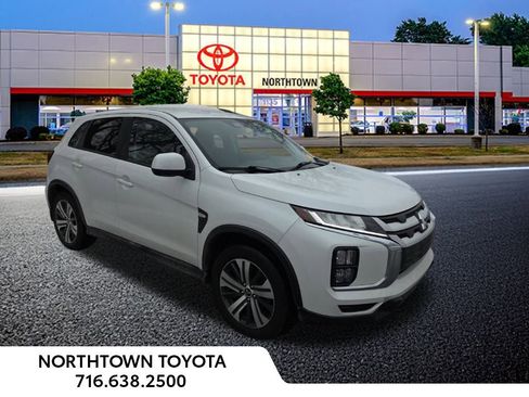 Used 2021 Mitsubishi Outlander Sport ES image 1