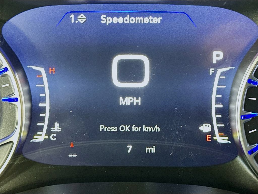 New 2027 Chrysler Pacifica Select FWD image 11