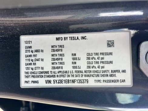 Used 2022 Tesla Model 3 Long Range AWD/4WD image 29