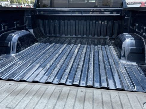 Used 2022 Chevrolet Silverado 1500 LTZ w/ LTZ Convenience Package II RWD image 31