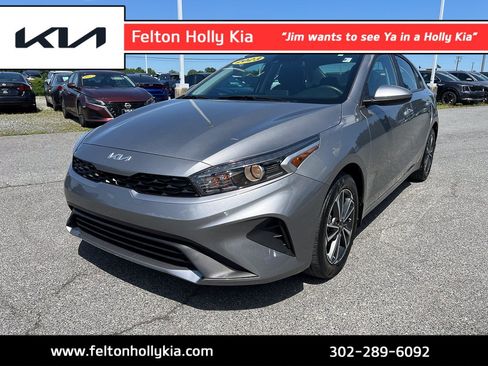 Used 2023 Kia Forte LXS FWD image 1