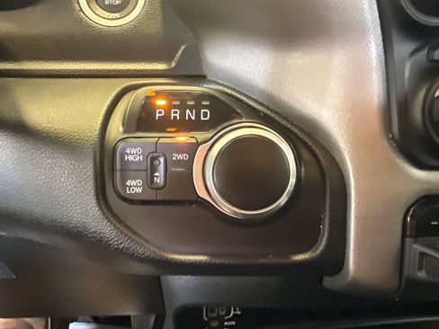 Used 2024 RAM 2500 Big Horn AWD/4WD image 19