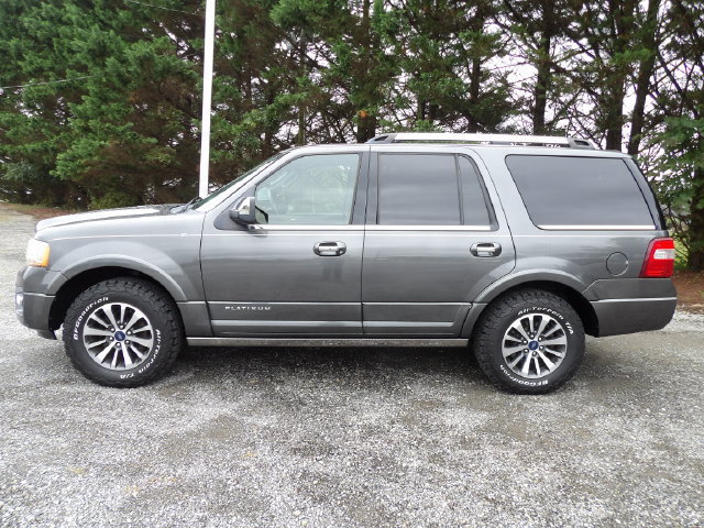 Used 2015 Ford Expedition Platinum AWD/4WD image 2