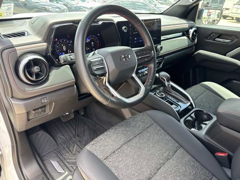 Used 2024 Chevrolet Colorado Z71 w/ Z71 Convenience Package 2 AWD/4WD image 17