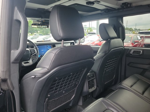 Used 2025 Ford Bronco Badlands AWD/4WD image 13