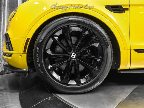 Used 2017 Bentley Bentayga image 54
