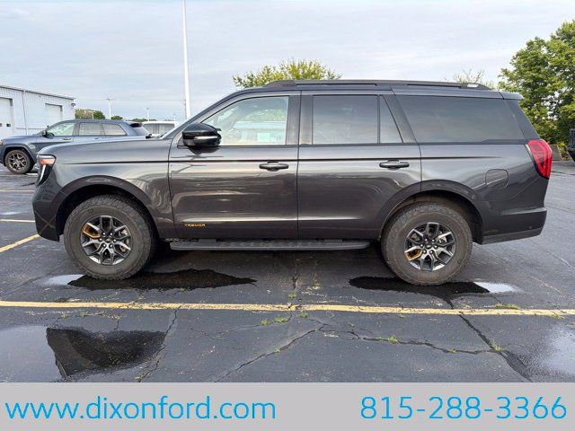 Used 2025 Ford Expedition Tremor AWD/4WD image 2