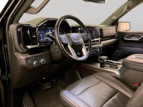 Used 2022 GMC Sierra 1500 SLT w/ SLT Premium Plus Package AWD/4WD image 12