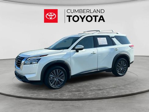 Used 2023 Nissan Pathfinder SL w/ SL Premium Package AWD/4WD image 1