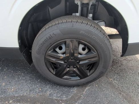 Used 2025 Ford Maverick XL w/ Equipment Group 102A AWD/4WD image 10