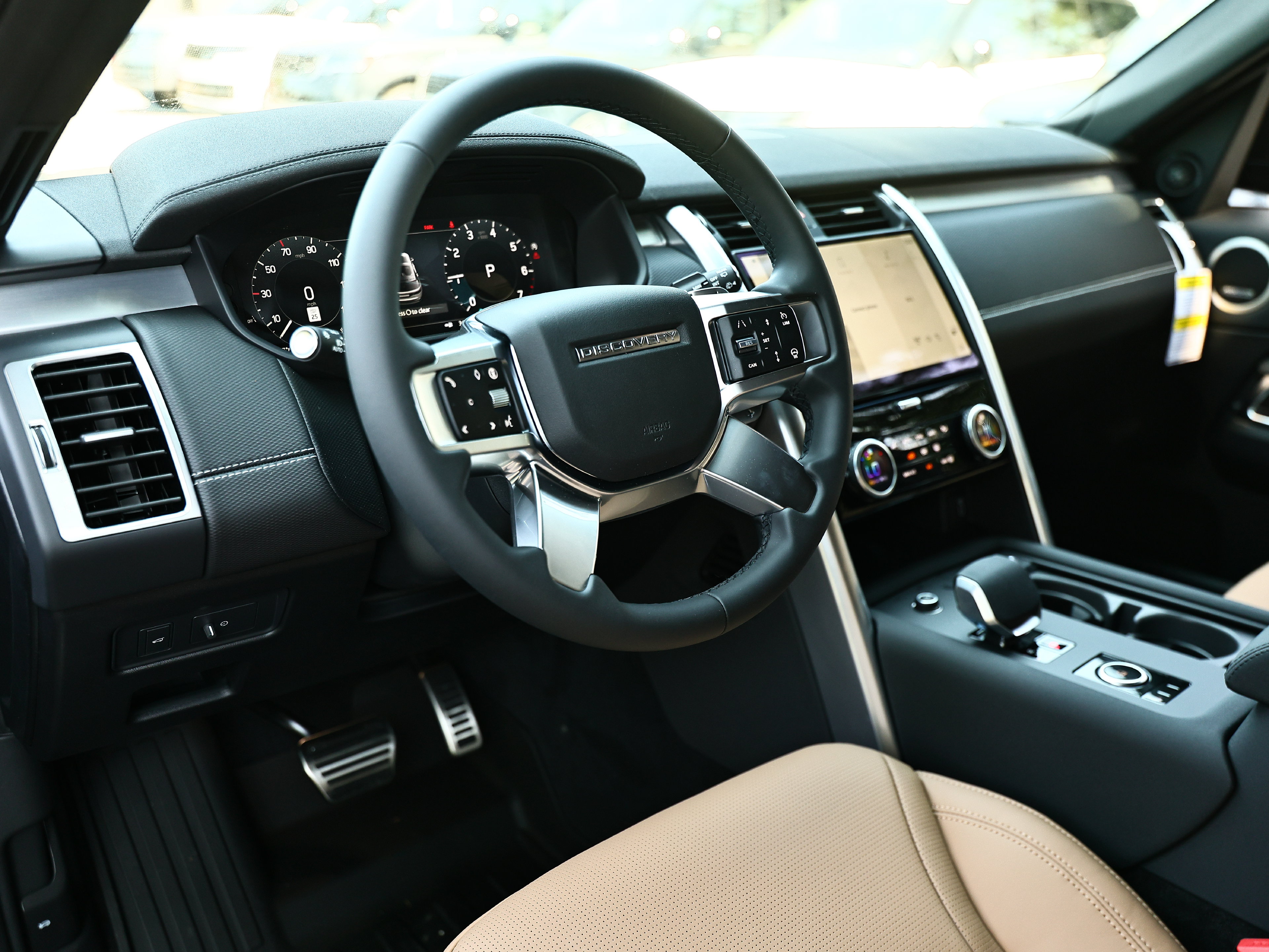 New 2026 Land Rover Discovery Limited Edition AWD/4WD image 19