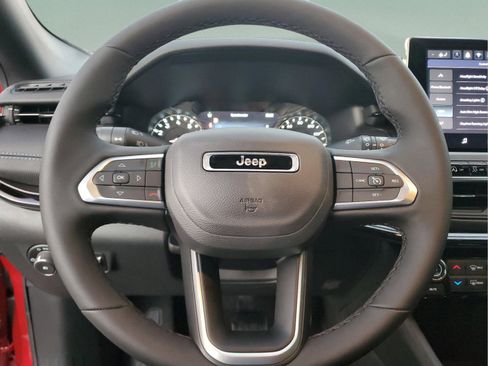 New 2026 Jeep Compass Latitude AWD/4WD image 14