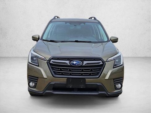 Used 2022 Subaru Forester Limited image 2