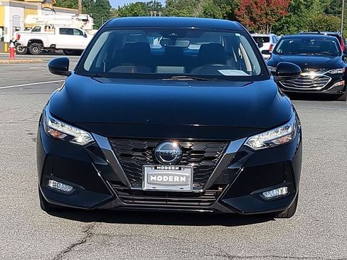 Used 2023 Nissan Sentra SR w/ Electronics Package FWD image 3