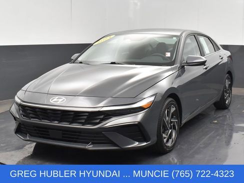 Used 2024 Hyundai Elantra SEL w/ Convenience Package FWD image 14