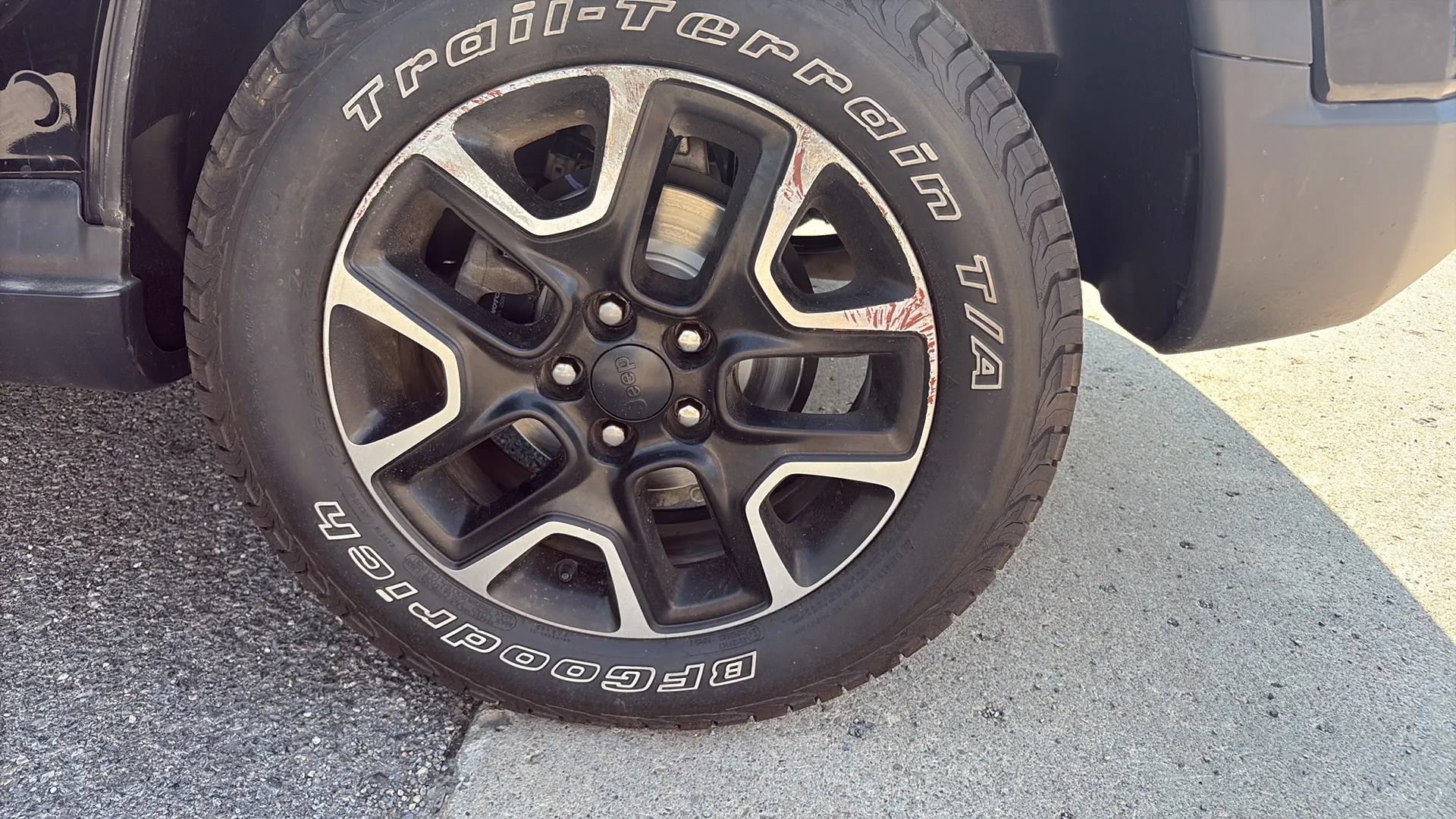 Used 2020 Jeep Compass Trailhawk AWD/4WD image 16