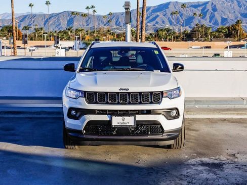 New 2026 Jeep Compass Latitude image 3