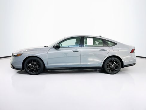 Used 2025 Honda Accord SE image 4