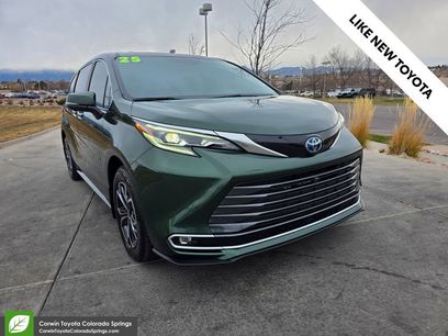 Used 2025 Toyota Sienna Platinum