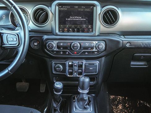 Used 2021 Jeep Wrangler Unlimited Sport AWD/4WD image 14