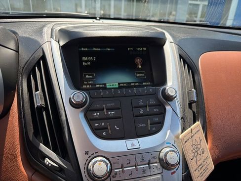 Used 2017 Chevrolet Equinox Premier w/ Enhanced Convenience Package image 10