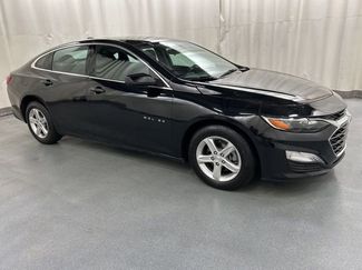Used 2022 Chevrolet Malibu LS video 1