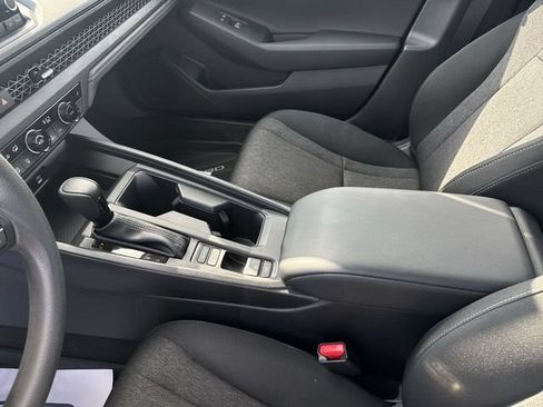 Certified 2024 Honda Accord EX image 22